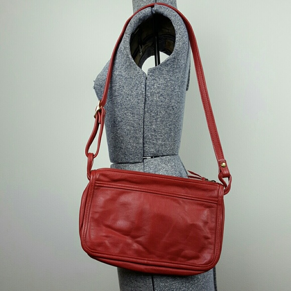 Vintage Handbags - Vintage Red Leather Purse
